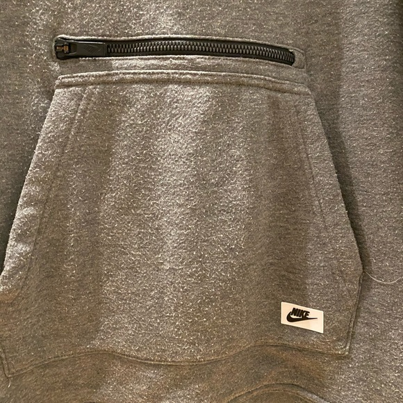 Nike funnel neck sweatshirt - Picture 2 of 4